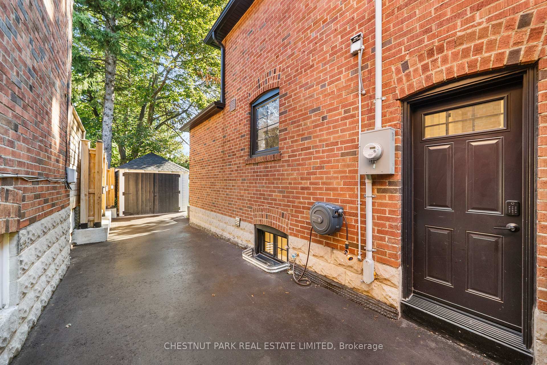 Photo 45 of 283 South Kingsway, Toronto, High Park-Swansea — HOMEH