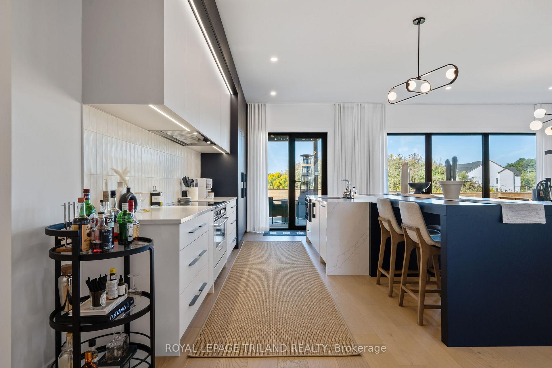 Photo 6 of 3455 Grand Oak Crossing, London, South V — HOMEH
