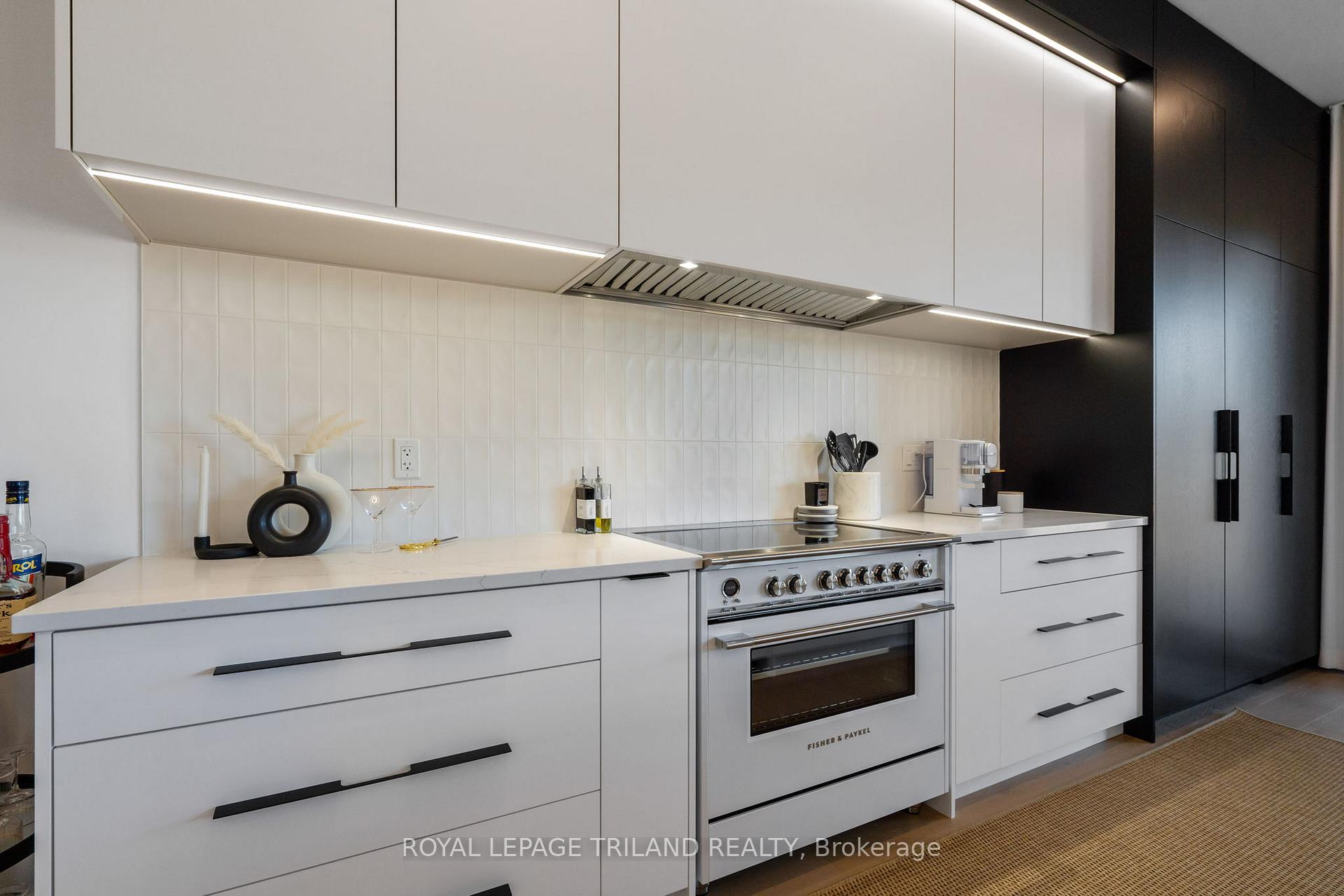 Photo 8 of 3455 Grand Oak Crossing, London, South V — HOMEH
