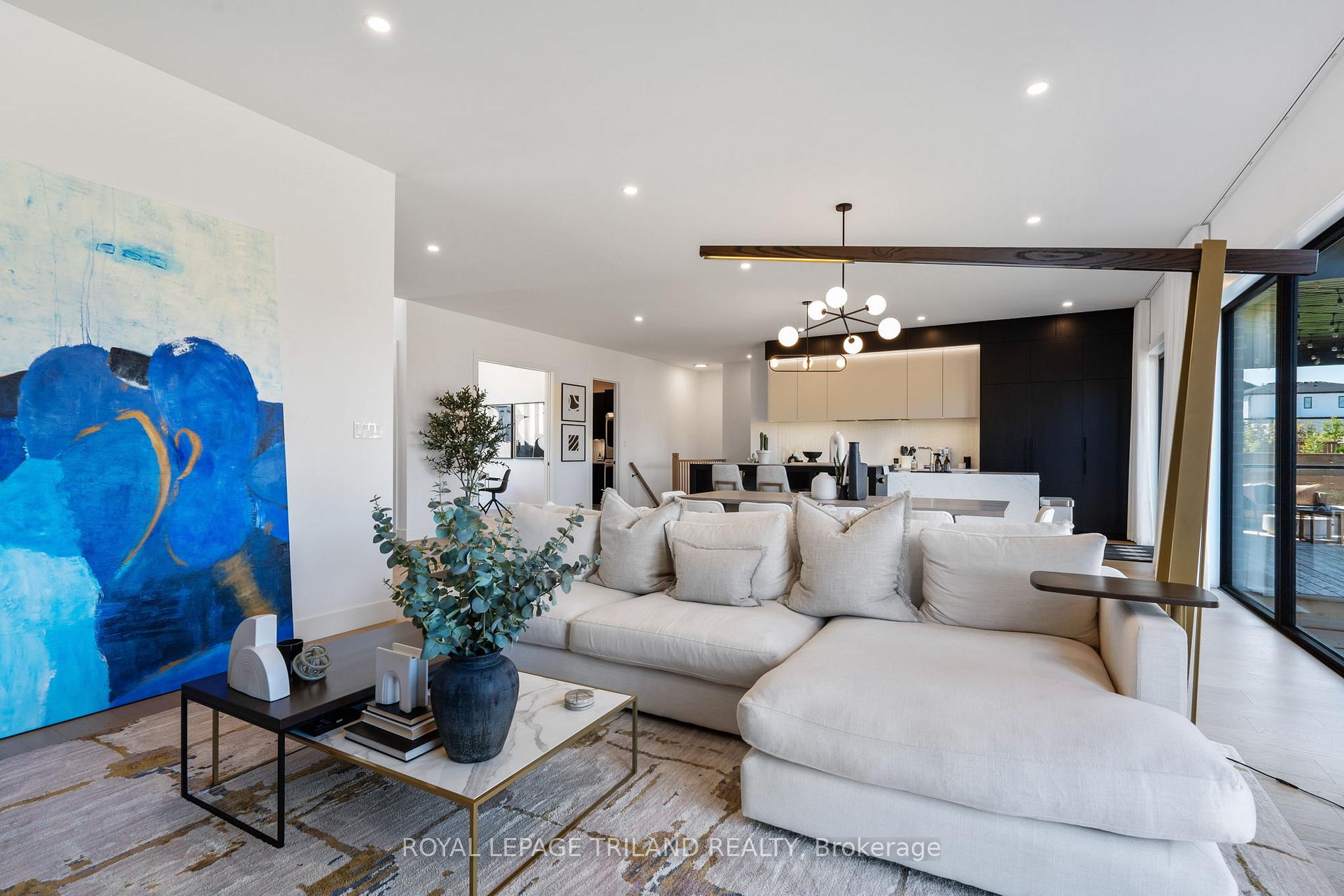 Photo 15 of 3455 Grand Oak Crossing, London, South V — HOMEH