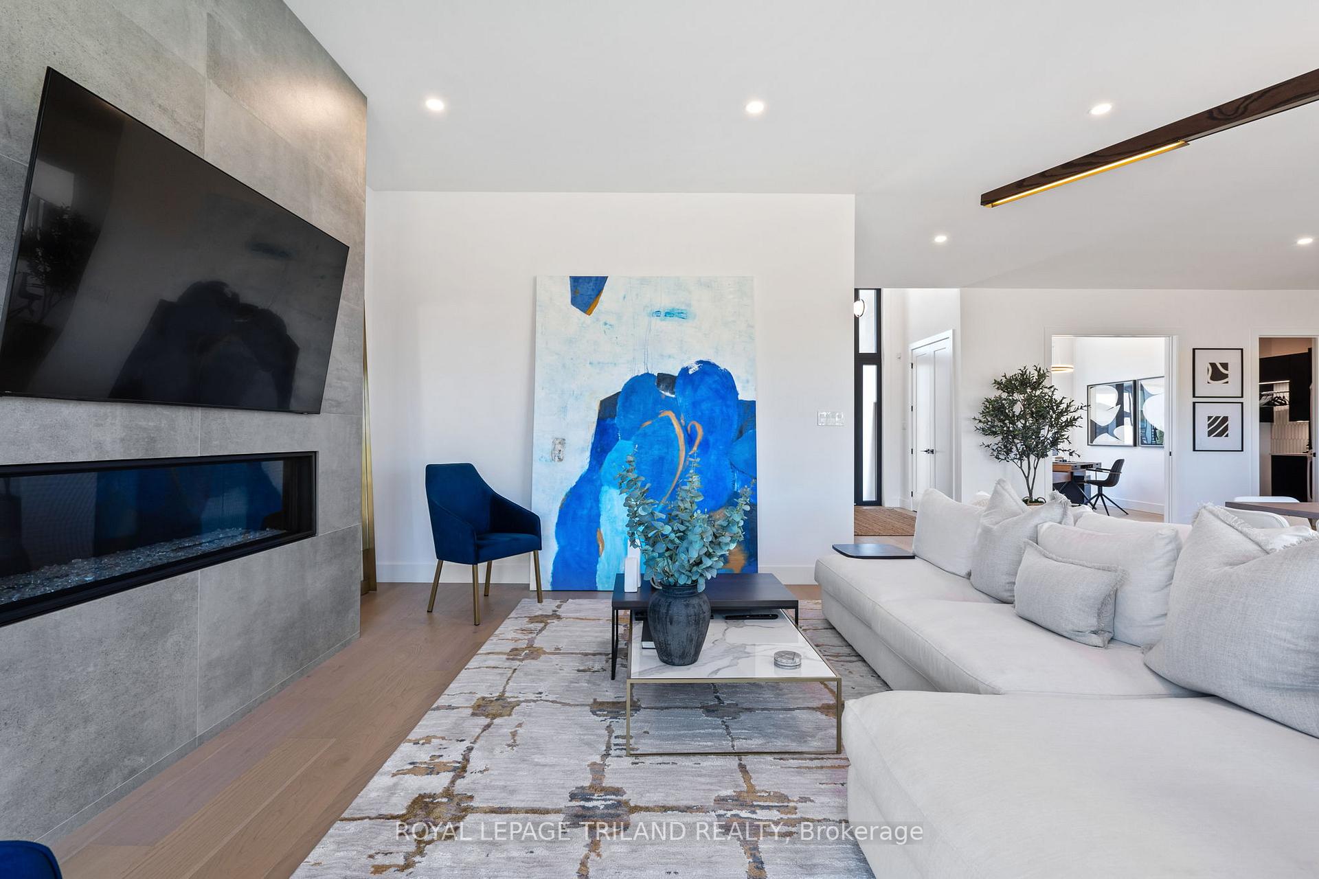 Photo 16 of 3455 Grand Oak Crossing, London, South V — HOMEH