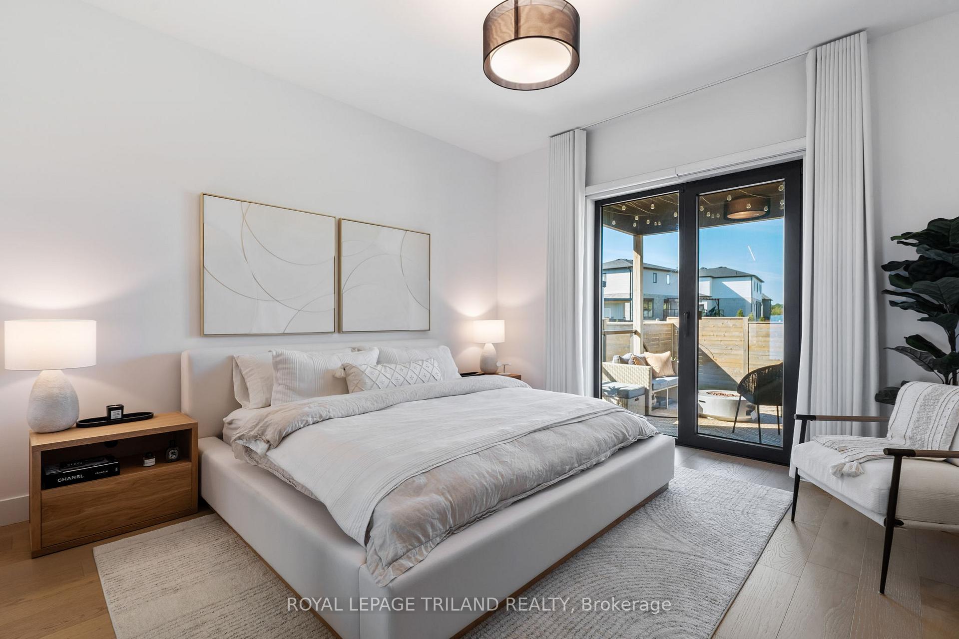 Photo 17 of 3455 Grand Oak Crossing, London, South V — HOMEH