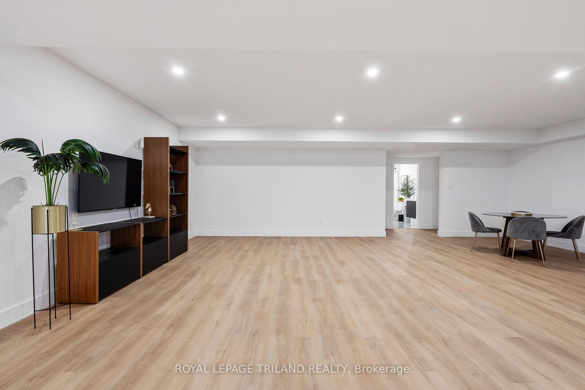Photo 31 of 3455 Grand Oak Crossing, London, South V — HOMEH