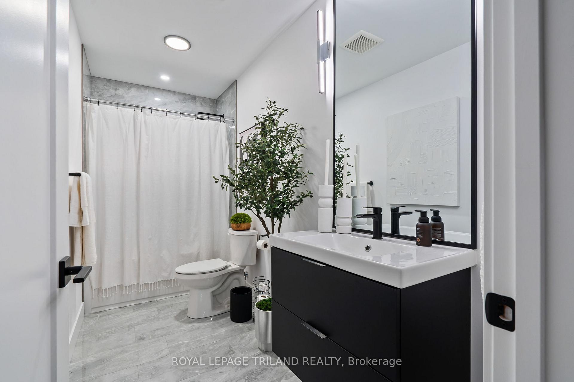 Photo 37 of 3455 Grand Oak Crossing, London, South V — HOMEH