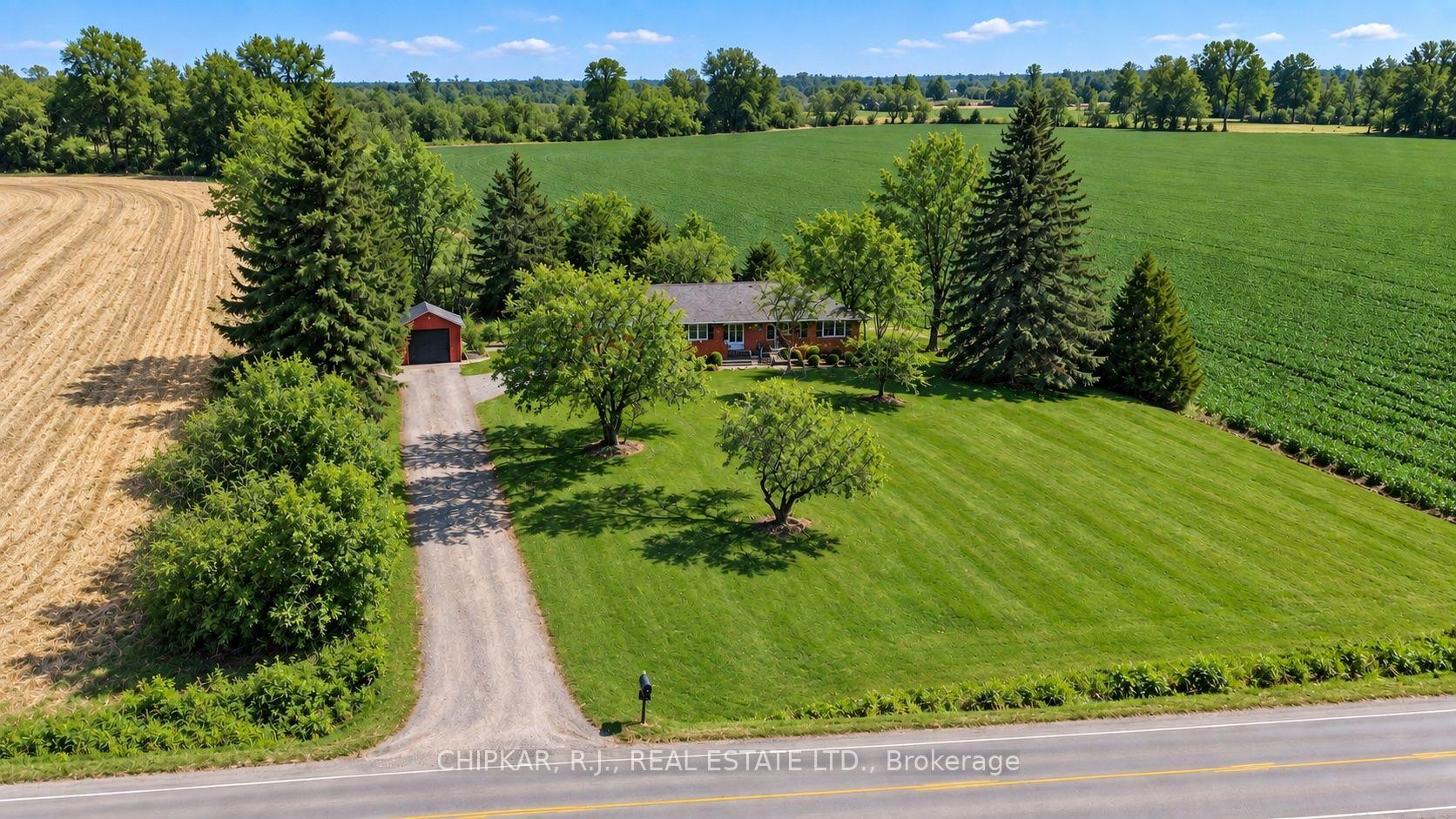 Photo 1 of 516 Governor's Road E, Brant, Paris — HOMEH
