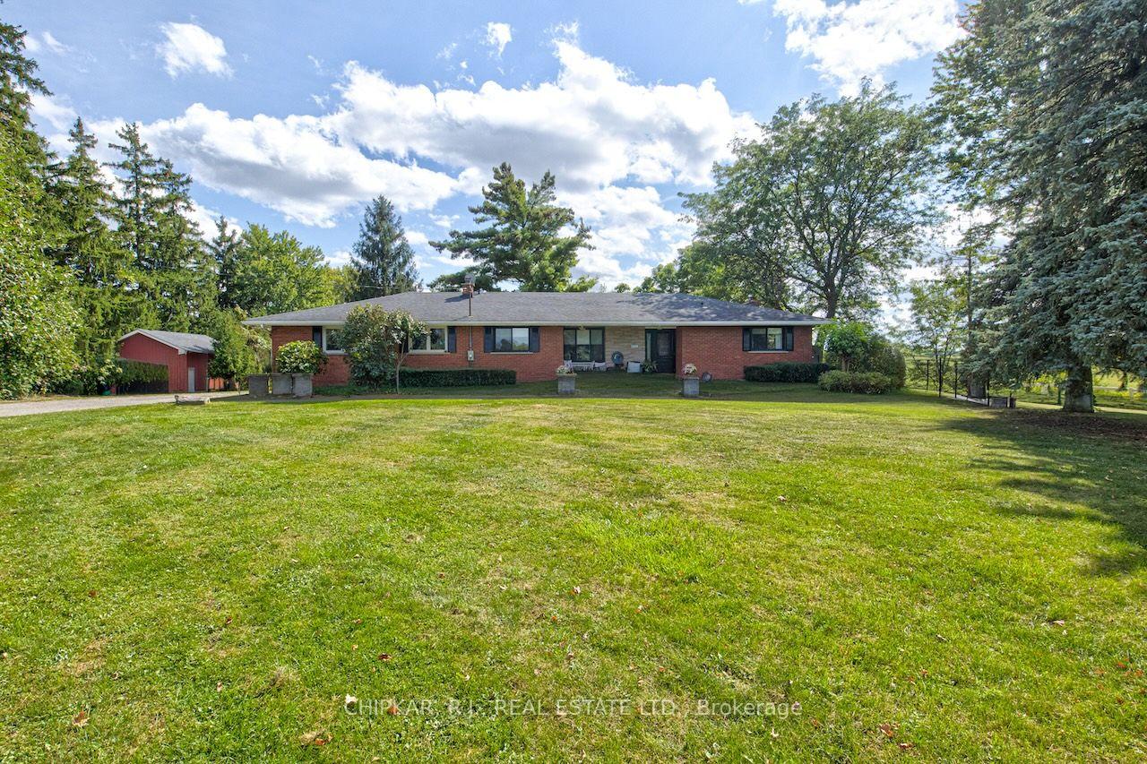 Photo 2 of 516 Governor's Road E, Brant, Paris — HOMEH
