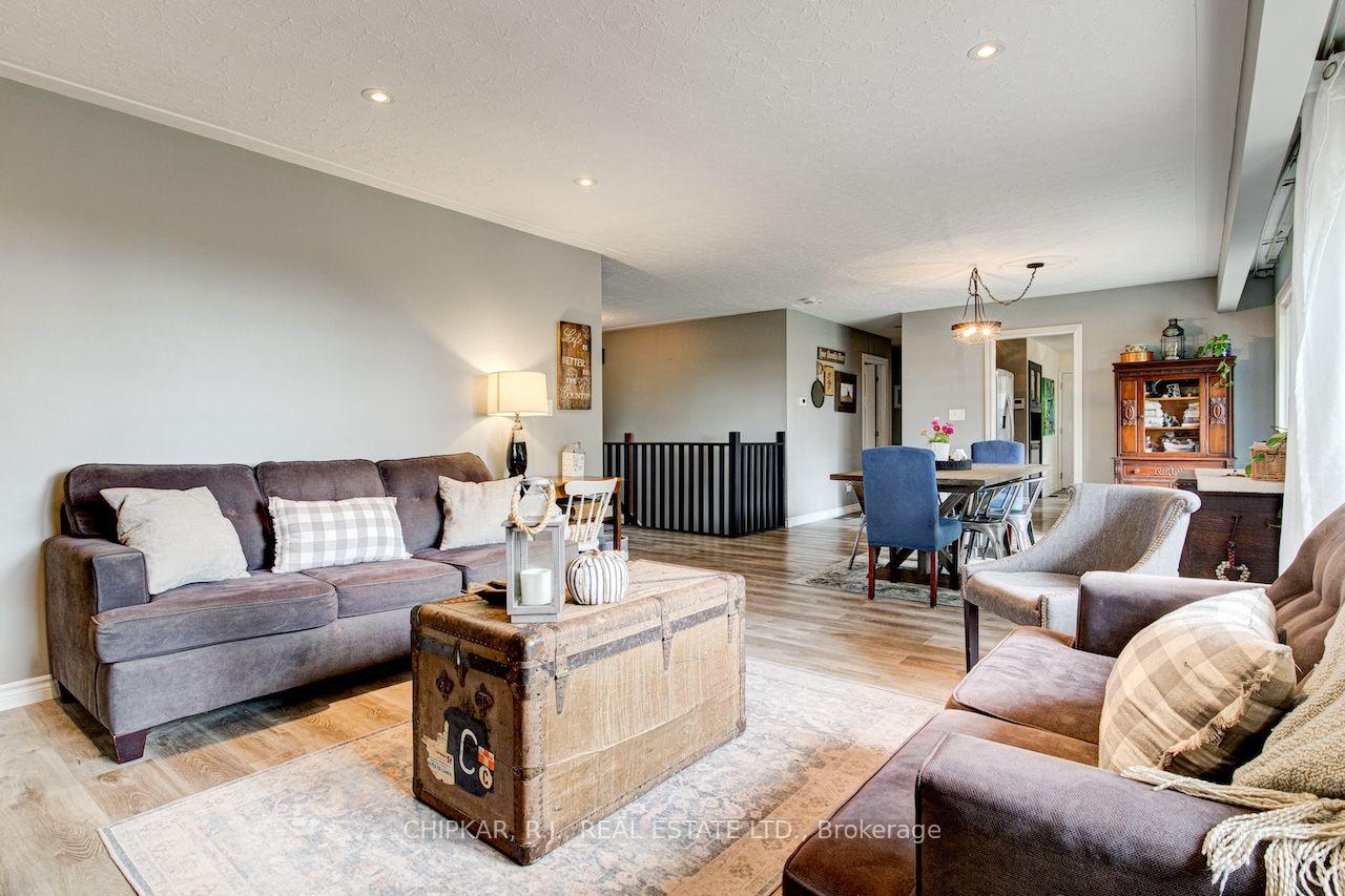 Photo 8 of 516 Governor's Road E, Brant, Paris — HOMEH