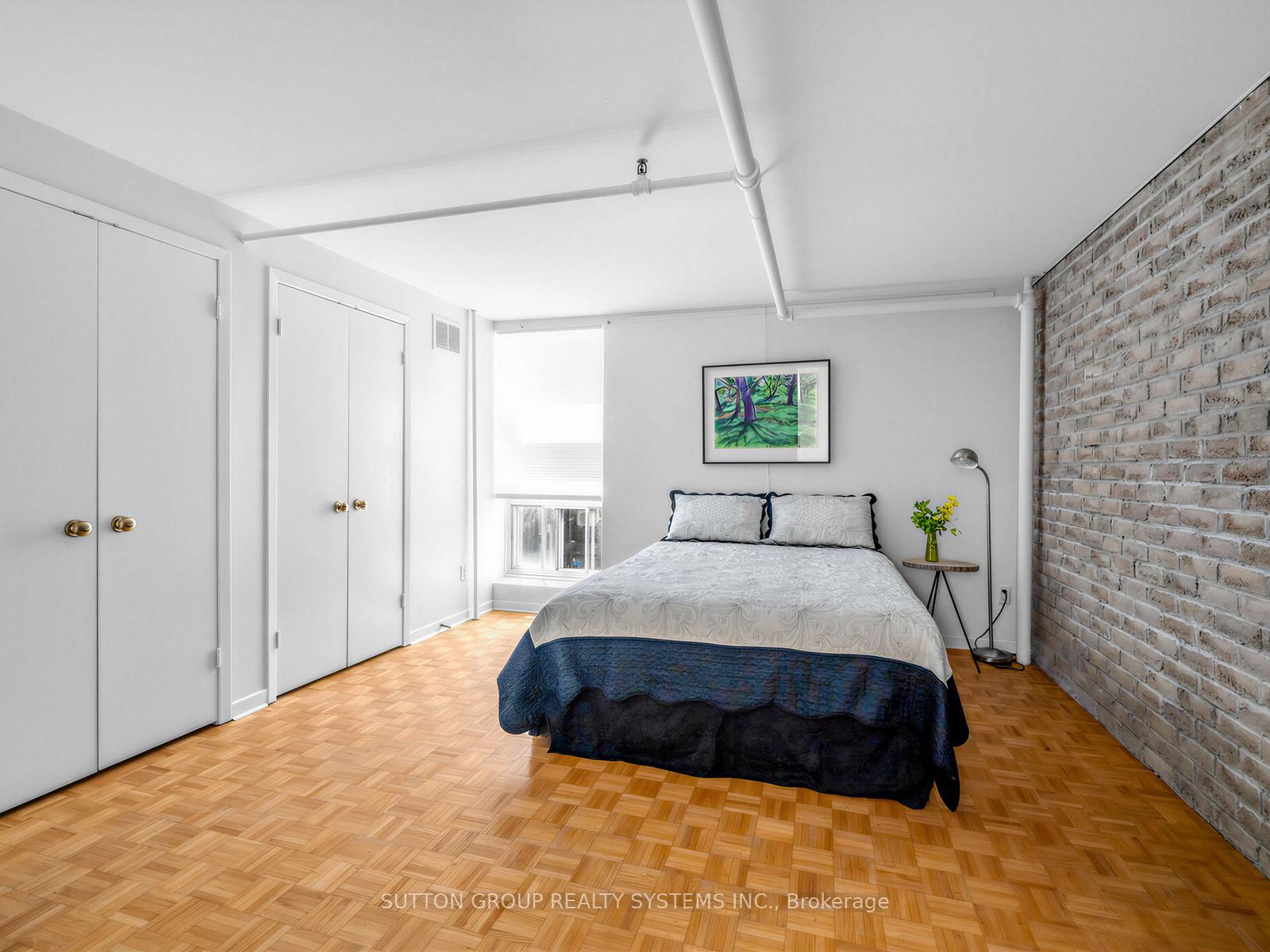 Photo 10 of Unit 5, 6 Bartlett Avenue W, Toronto, Dovercourt-Wallace Emerson-Junction — HOMEH