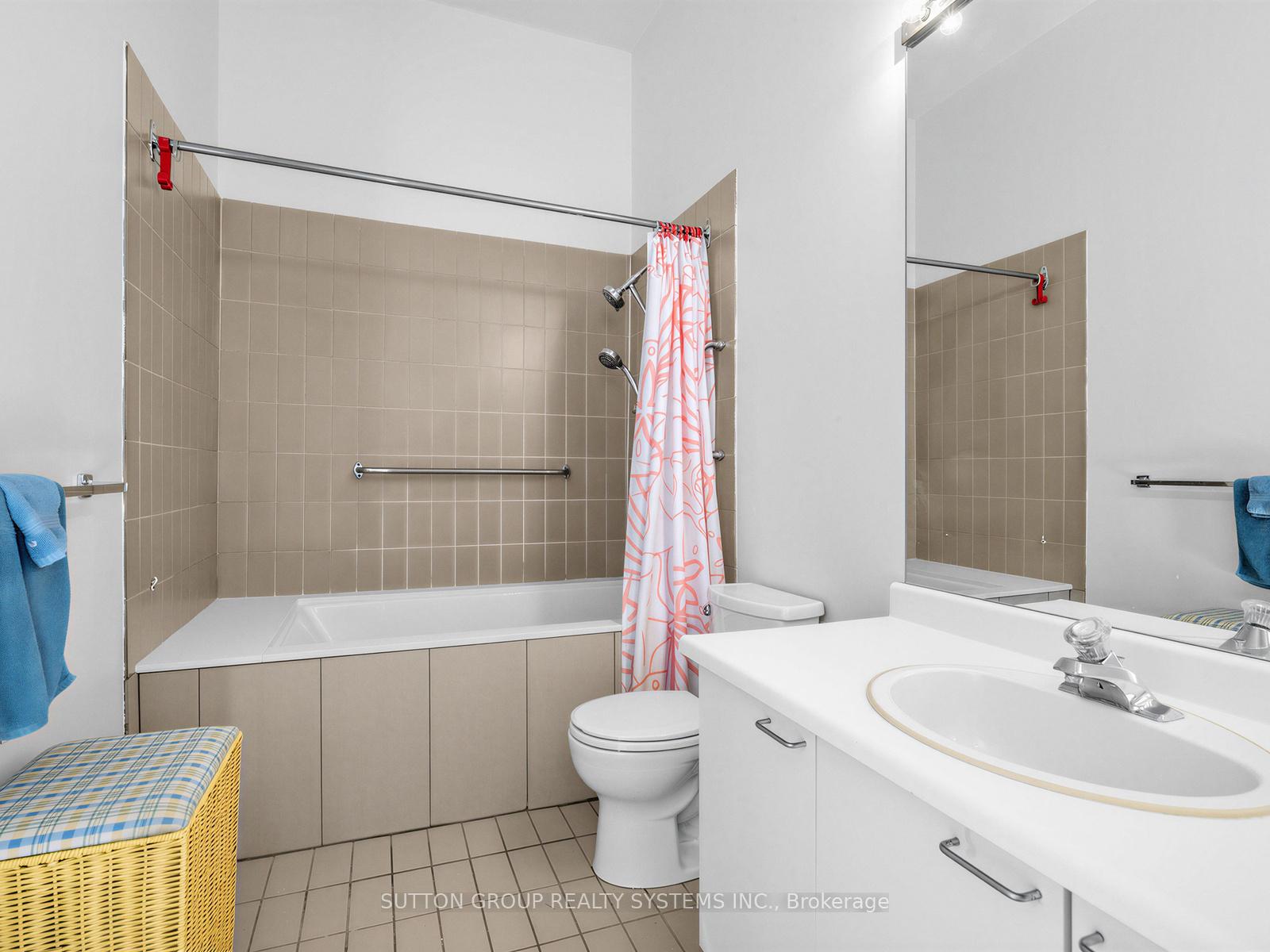 Photo 14 of Unit 5, 6 Bartlett Avenue W, Toronto, Dovercourt-Wallace Emerson-Junction — HOMEH