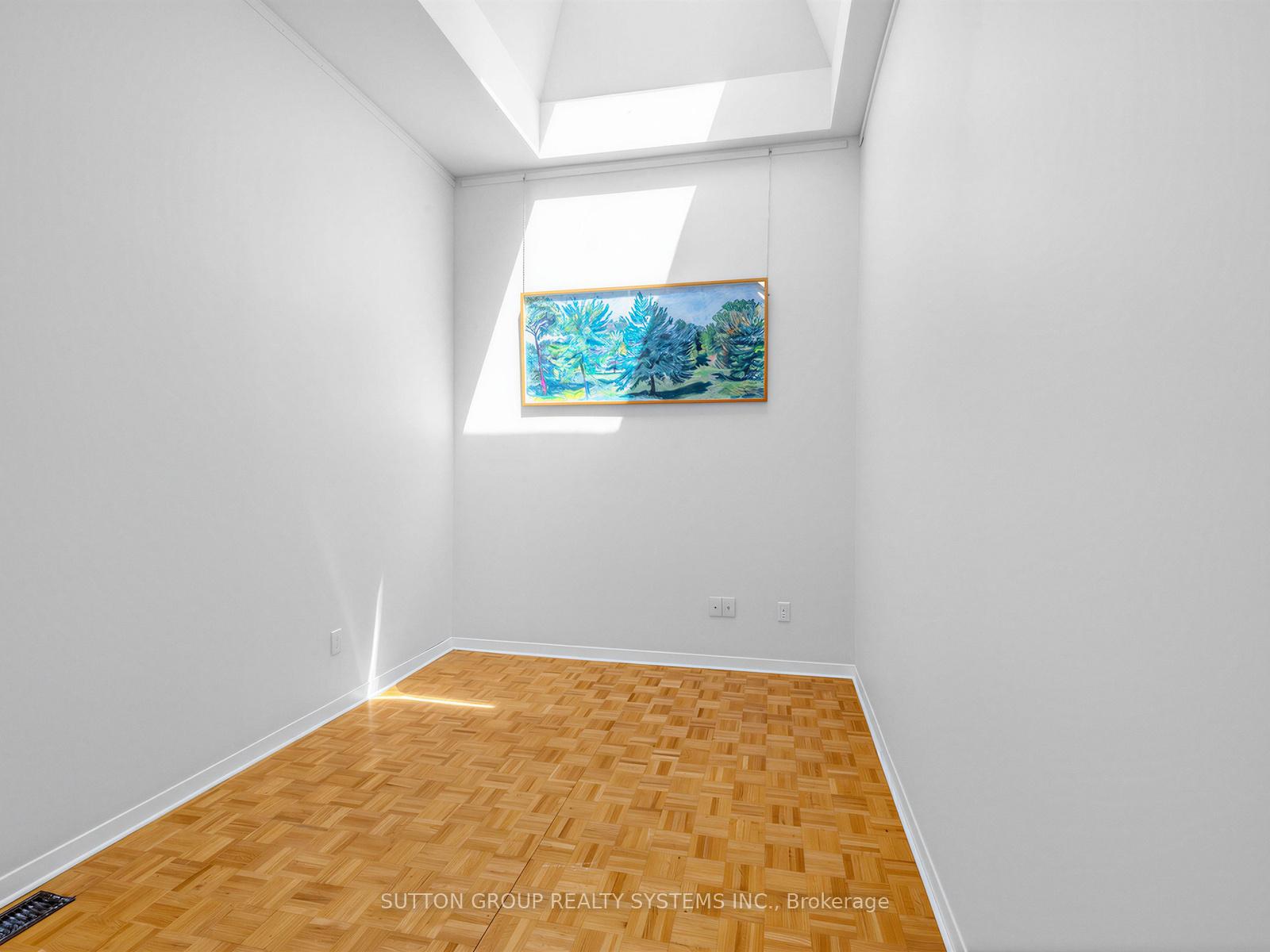Photo 16 of Unit 5, 6 Bartlett Avenue W, Toronto, Dovercourt-Wallace Emerson-Junction — HOMEH