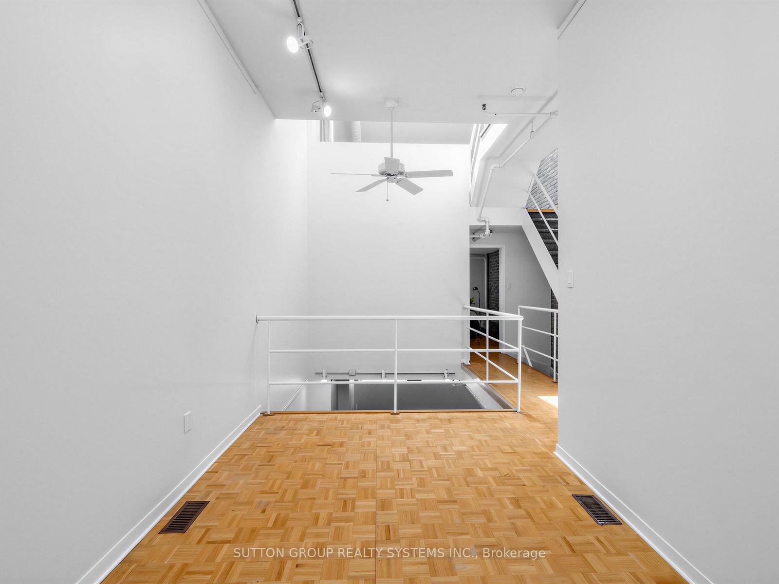 Photo 18 of Unit 5, 6 Bartlett Avenue W, Toronto, Dovercourt-Wallace Emerson-Junction — HOMEH