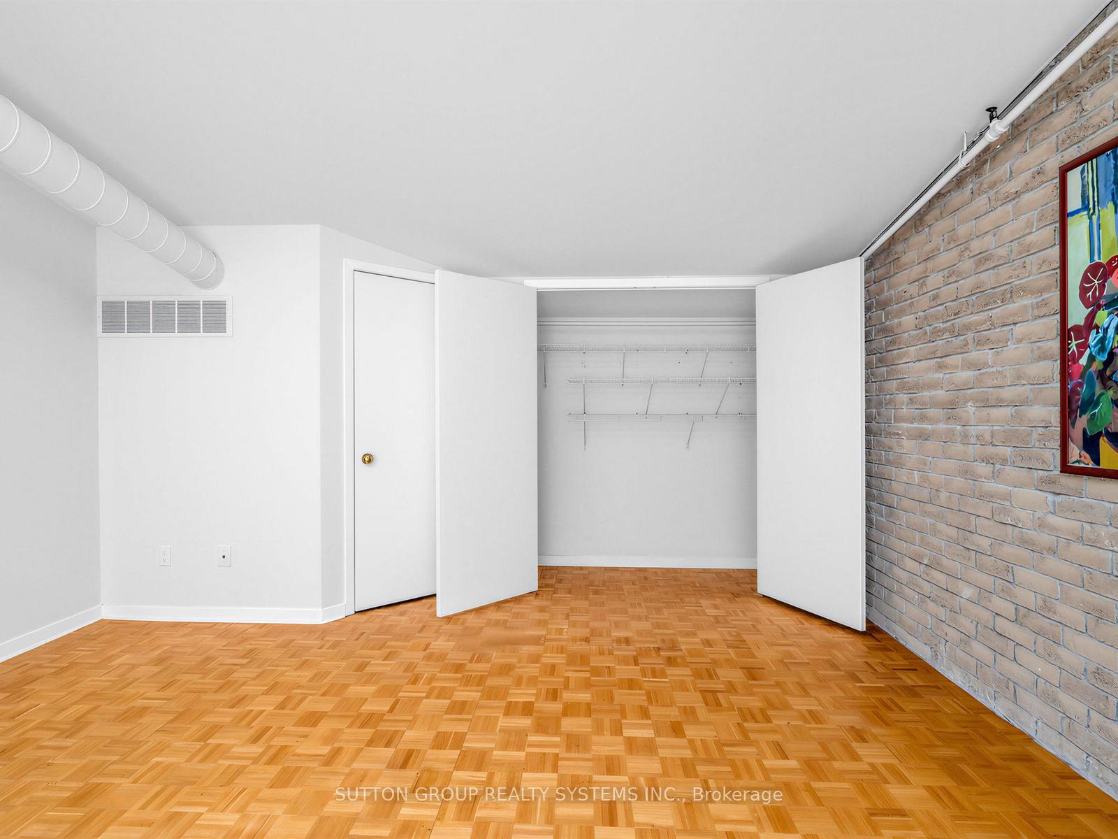 Photo 22 of Unit 5, 6 Bartlett Avenue W, Toronto, Dovercourt-Wallace Emerson-Junction — HOMEH