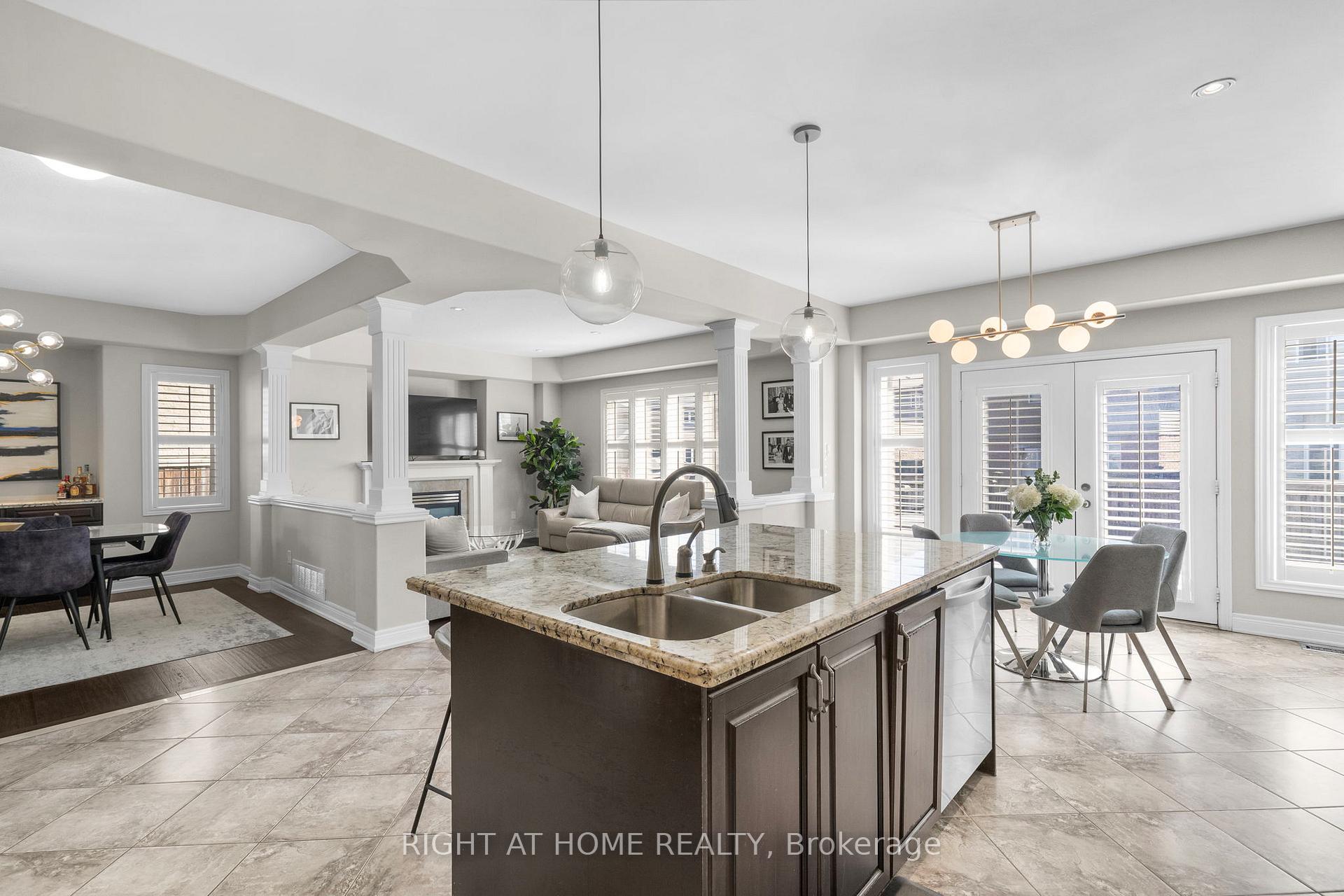 Photo 18 of 12 Donatello Court, Hamilton, Carpenter — HOMEH