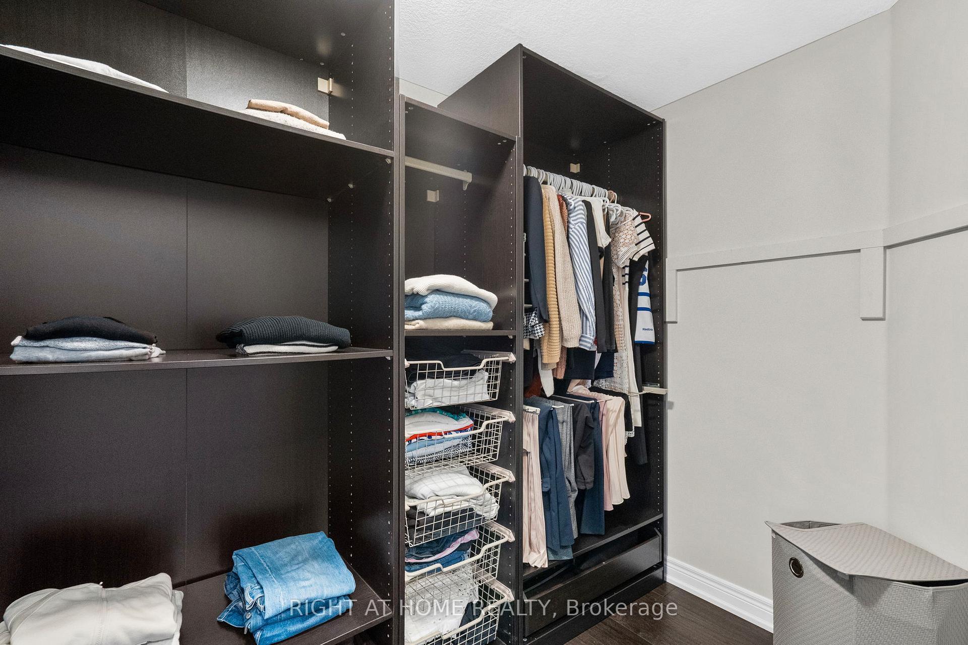 Photo 27 of 12 Donatello Court, Hamilton, Carpenter — HOMEH