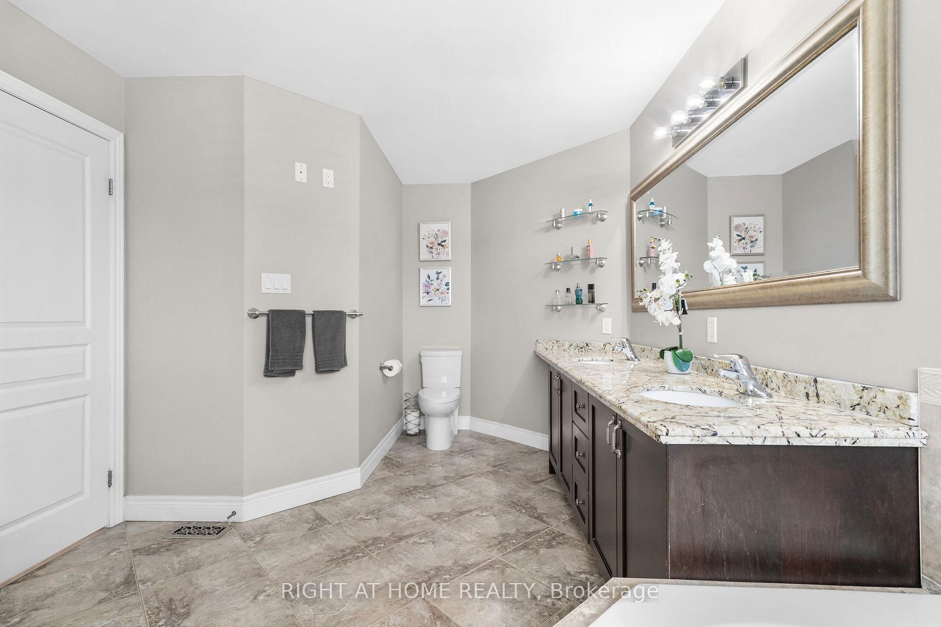 Photo 30 of 12 Donatello Court, Hamilton, Carpenter — HOMEH