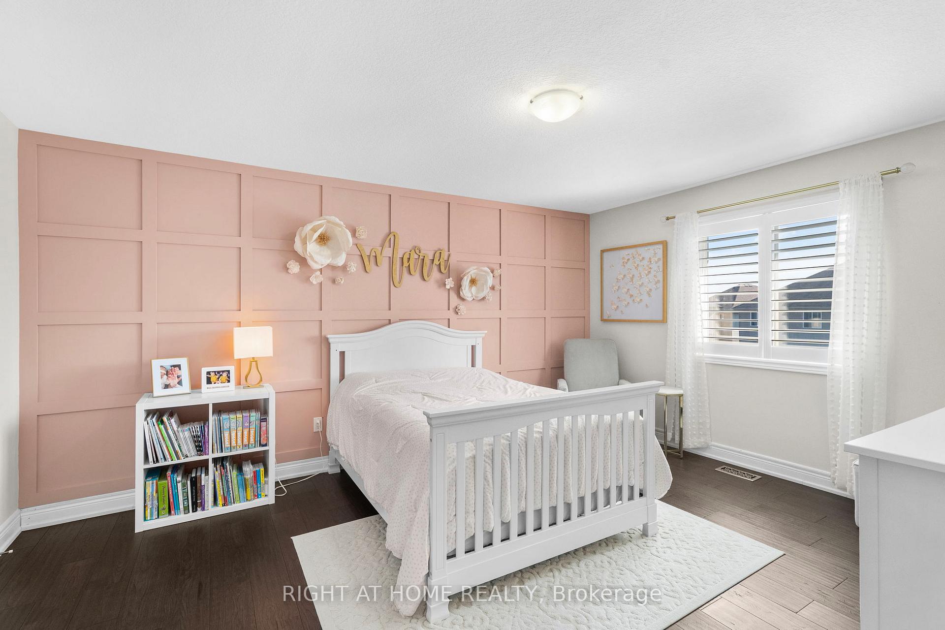 Photo 32 of 12 Donatello Court, Hamilton, Carpenter — HOMEH