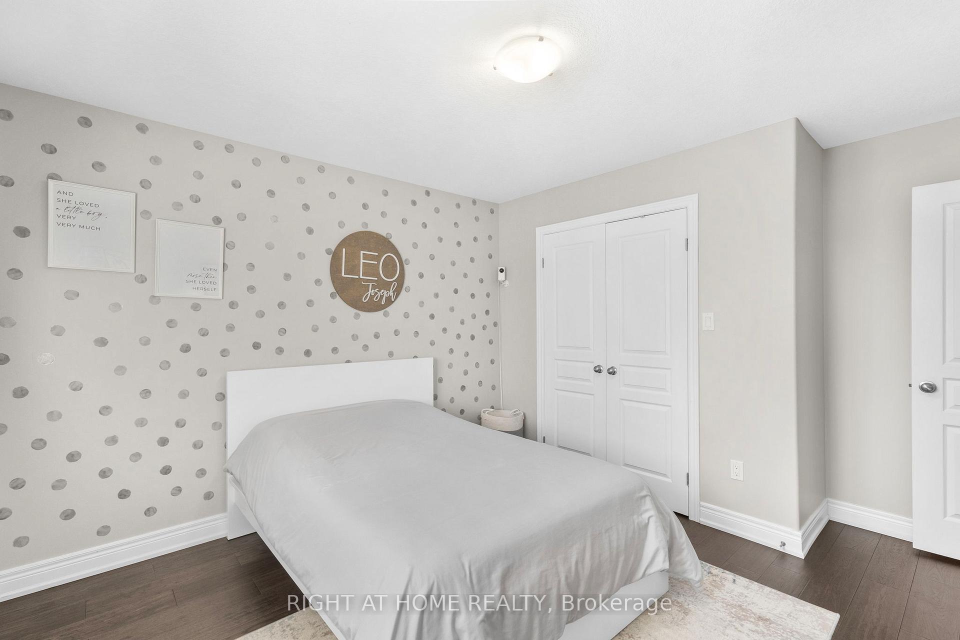Photo 38 of 12 Donatello Court, Hamilton, Carpenter — HOMEH