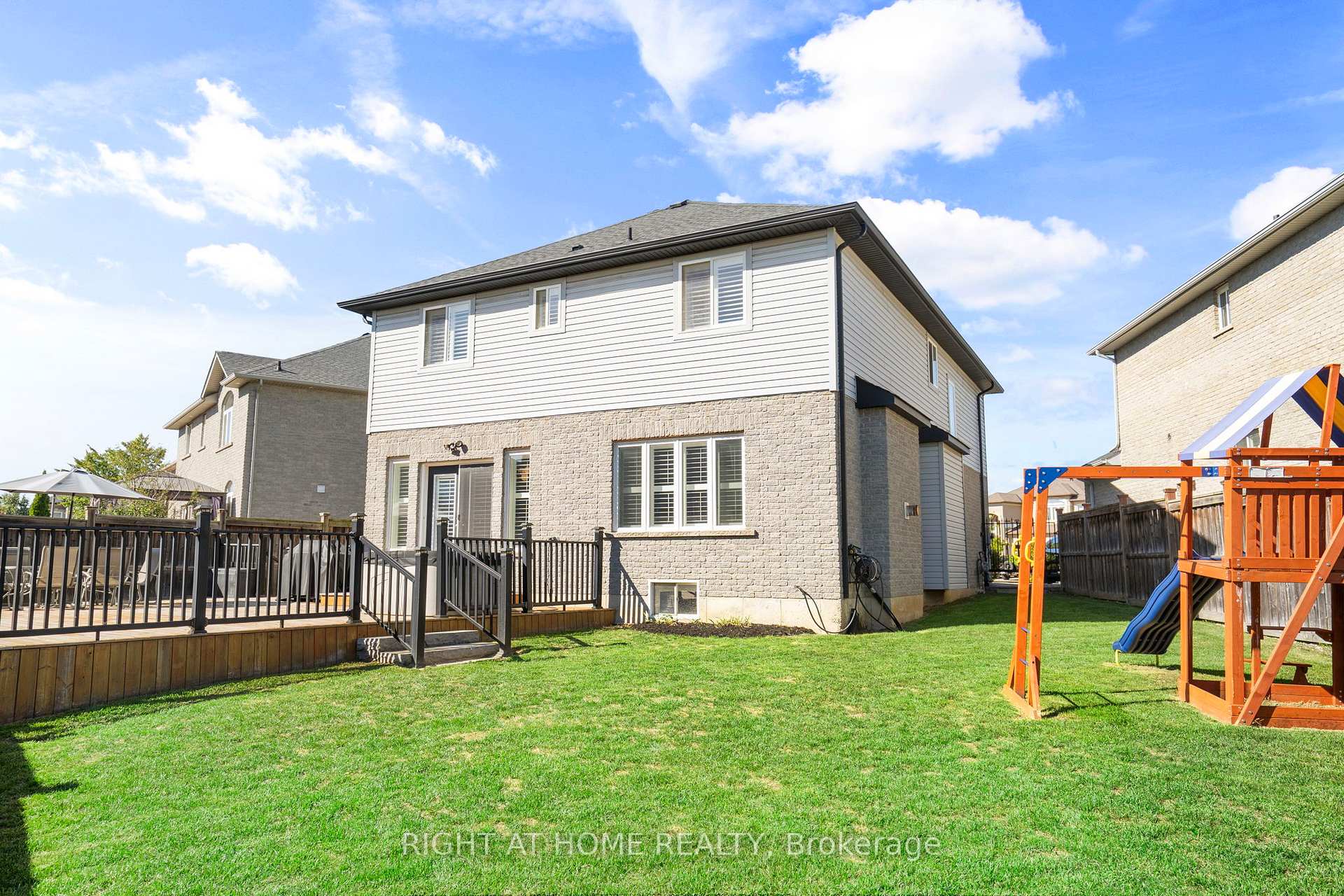 Photo 50 of 12 Donatello Court, Hamilton, Carpenter — HOMEH