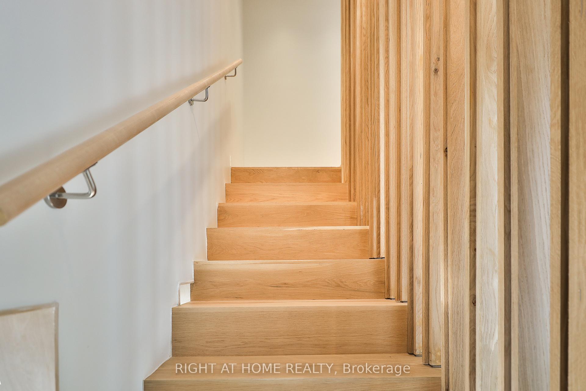 Photo 15 of Unit Penthouse 2, 225 Brunswick Avenue, Toronto, University — HOMEH