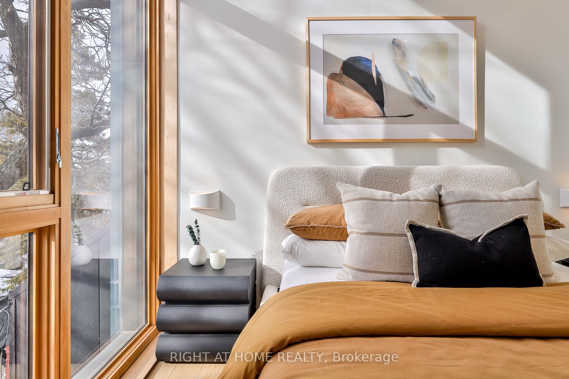 Photo 16 of Unit Penthouse 2, 225 Brunswick Avenue, Toronto, University — HOMEH