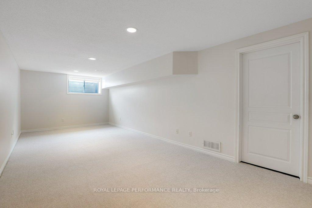 Photo 34 of 306 Waymark Crescent, Ottawa, Kanata - Emerald Meadows/Trailwest — HOMEH