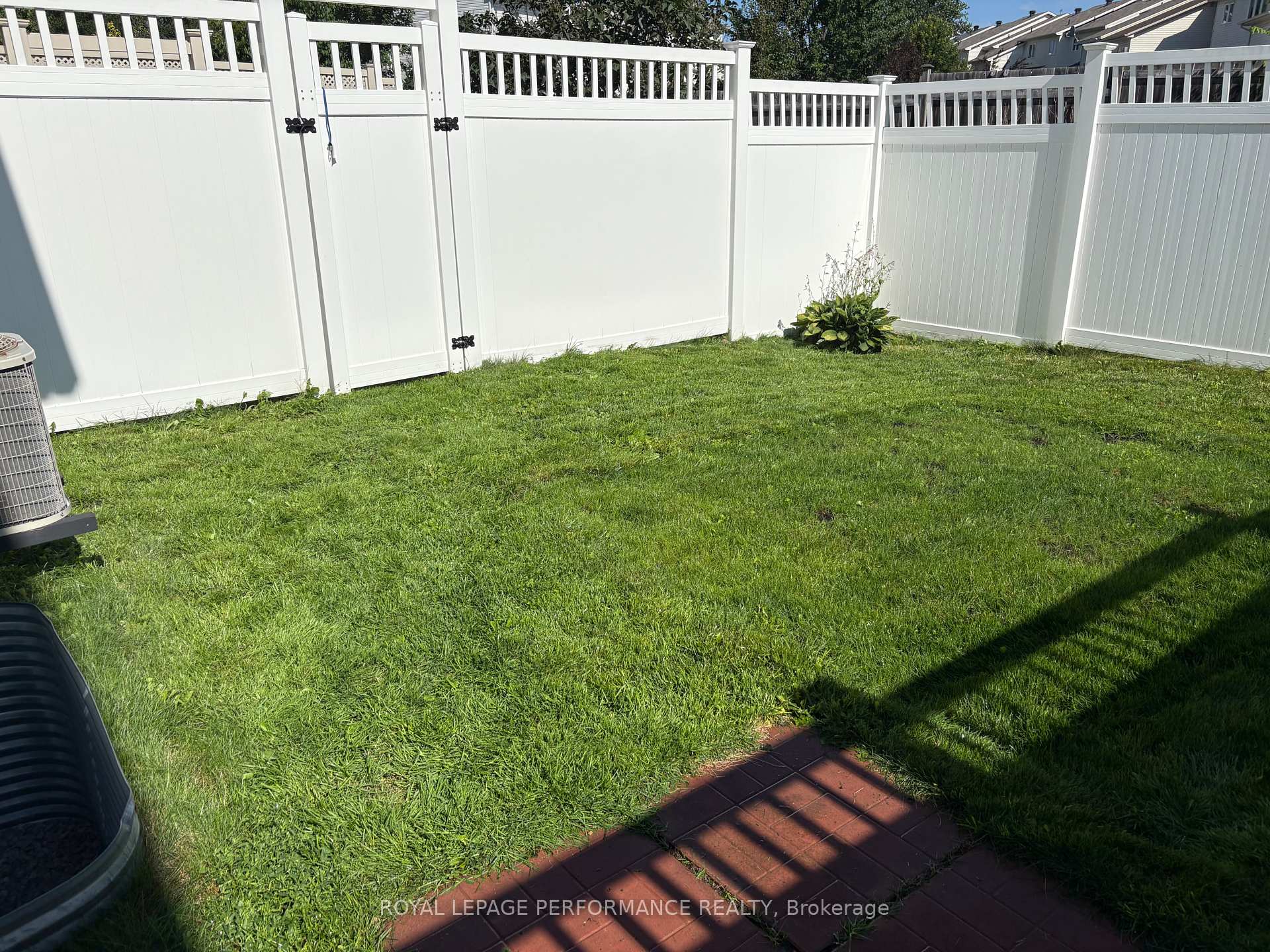 Photo 38 of 306 Waymark Crescent, Ottawa, Kanata - Emerald Meadows/Trailwest — HOMEH