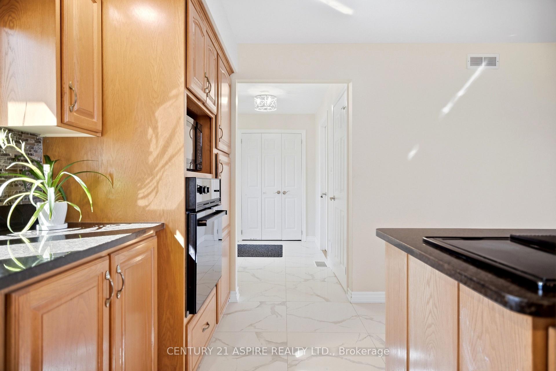 Photo 10 of 800 Forest Park Road, Laurentian Valley, Laurentian Valley — HOMEH