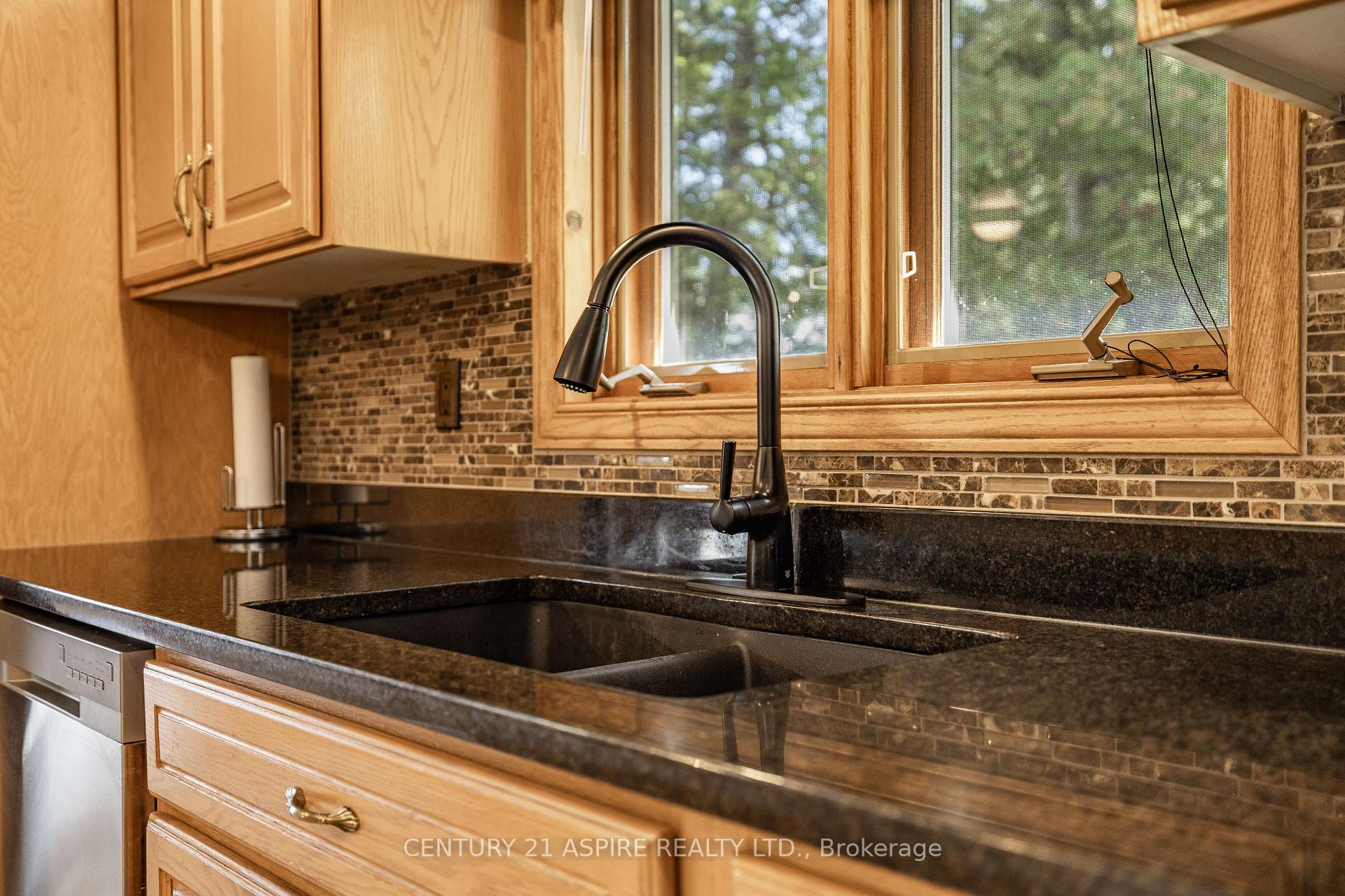 Photo 13 of 800 Forest Park Road, Laurentian Valley, Laurentian Valley — HOMEH