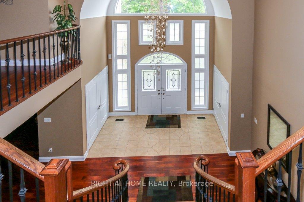 Photo 4 of 4441 Lawrence Avenue E, Scarborough, West Hill — HOMEH