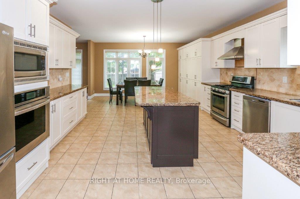 Photo 8 of 4441 Lawrence Avenue E, Scarborough, West Hill — HOMEH