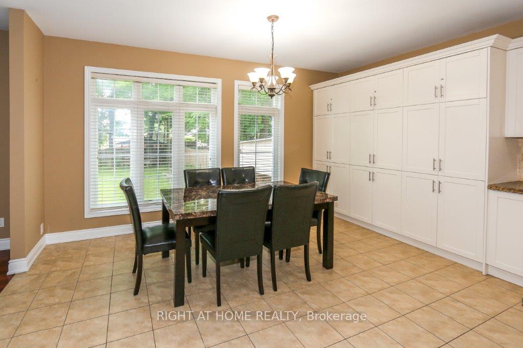 Photo 10 of 4441 Lawrence Avenue E, Scarborough, West Hill — HOMEH