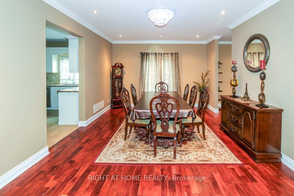 Photo 11 of 4441 Lawrence Avenue E, Scarborough, West Hill — HOMEH