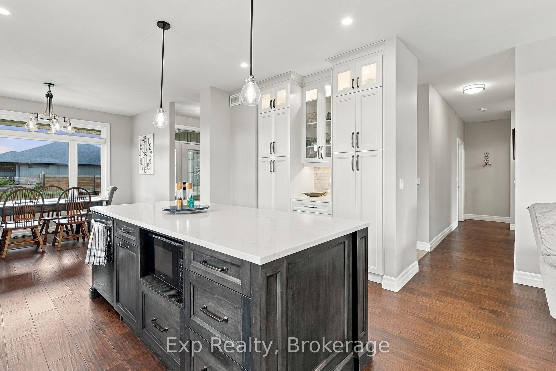 Photo 7 of 52 Gavin Crescent, Quinte West, Murray Ward — HOMEH