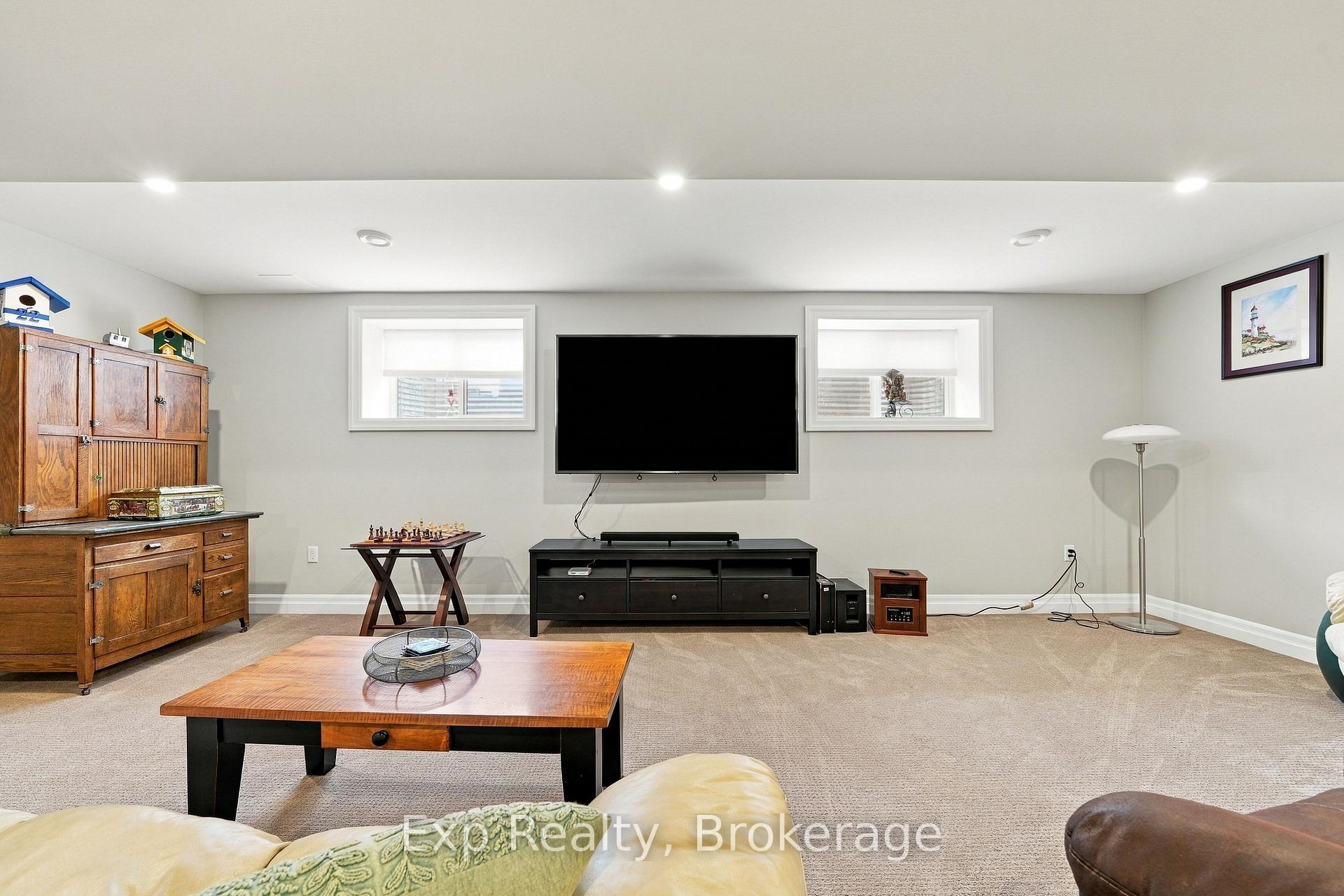 Photo 24 of 52 Gavin Crescent, Quinte West, Murray Ward — HOMEH