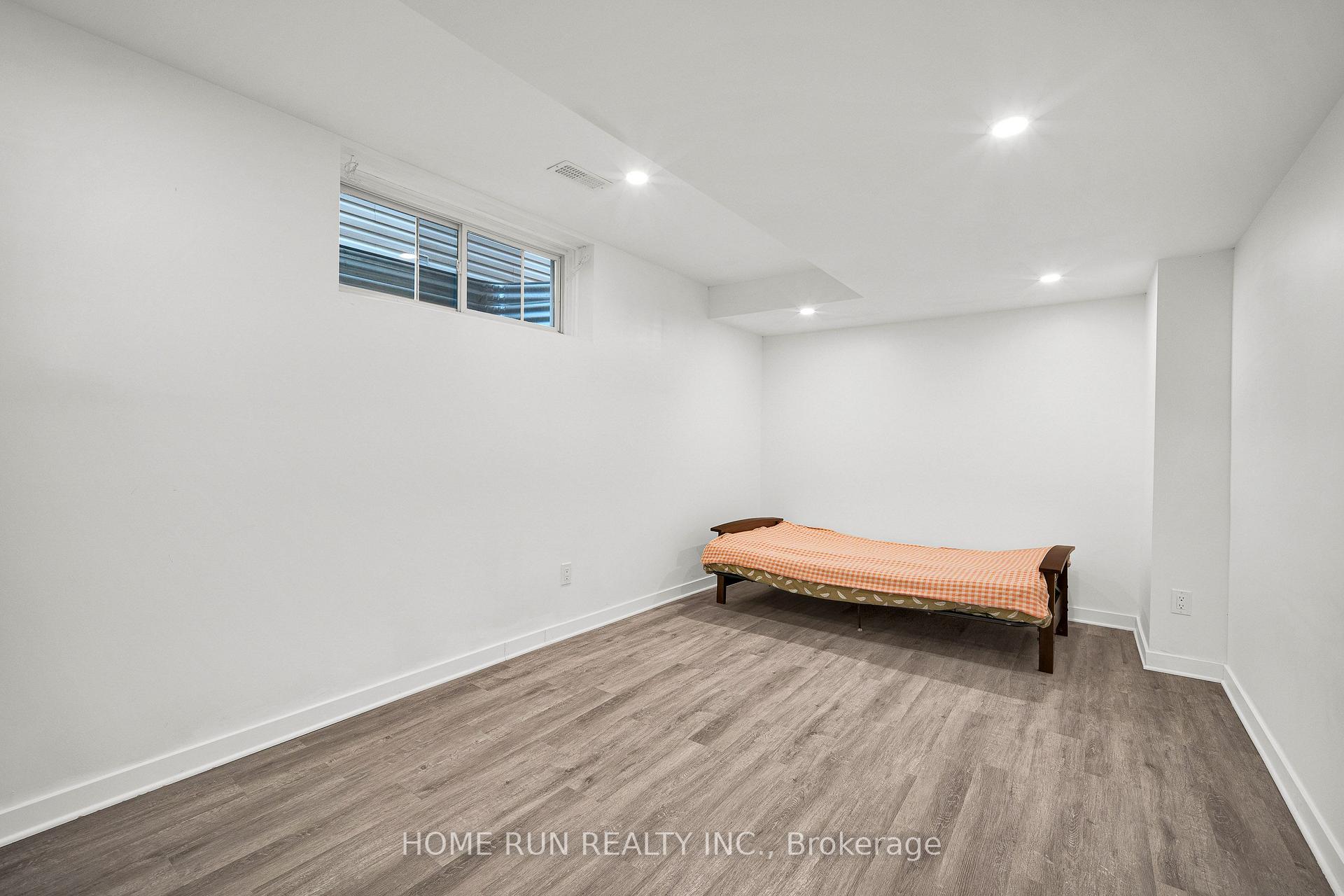 Photo 36 of 106 Portrush Avenue, Ottawa, Barrhaven - Longfields — HOMEH