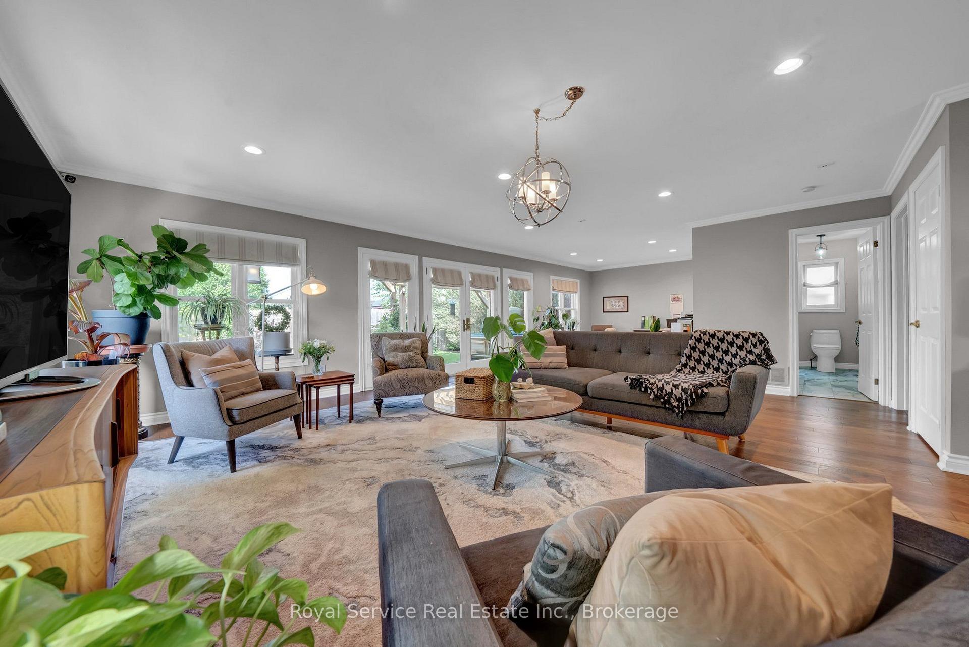 Photo 33 of 88 Simpson Avenue, Clarington, Bowmanville — HOMEH