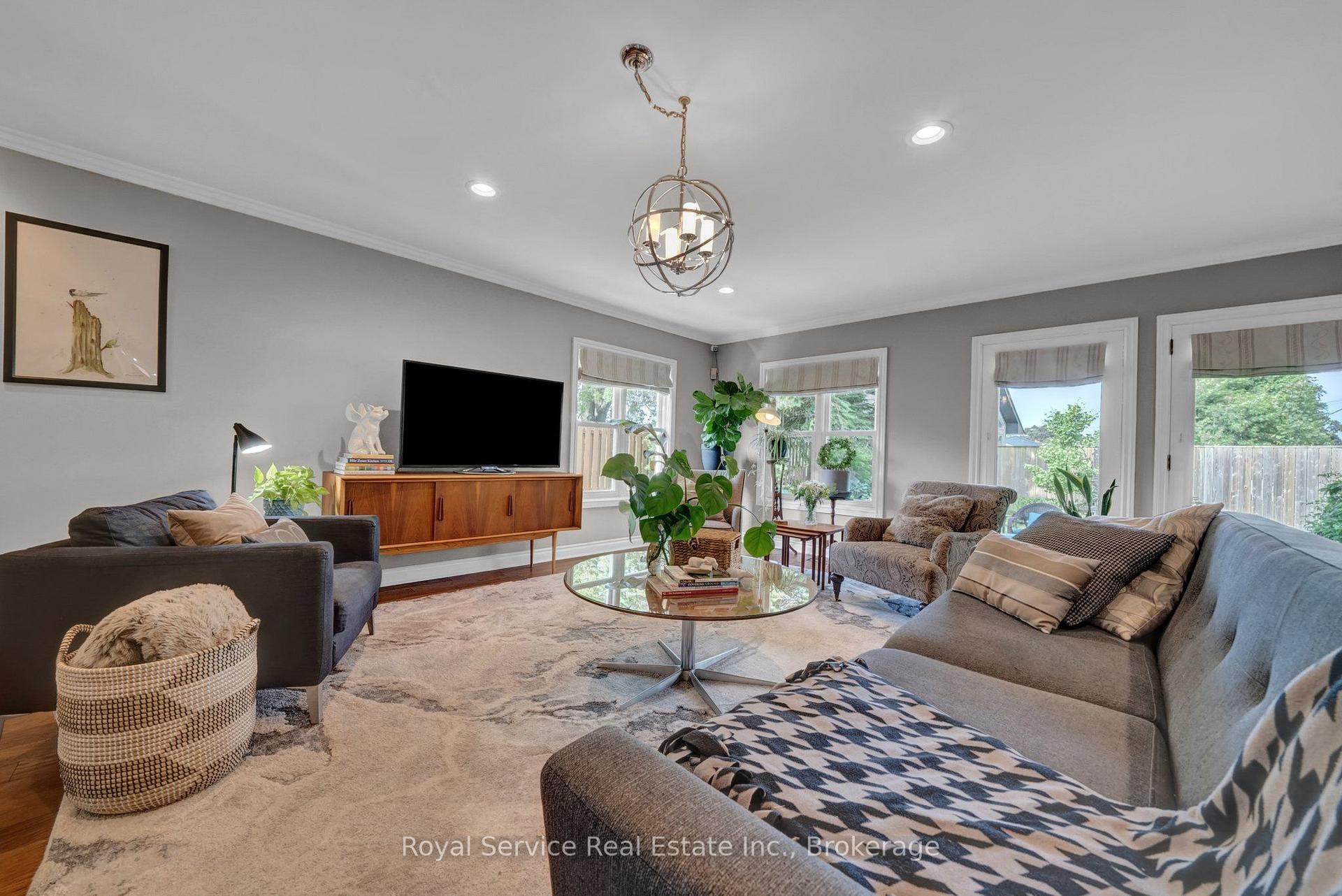 Photo 34 of 88 Simpson Avenue, Clarington, Bowmanville — HOMEH
