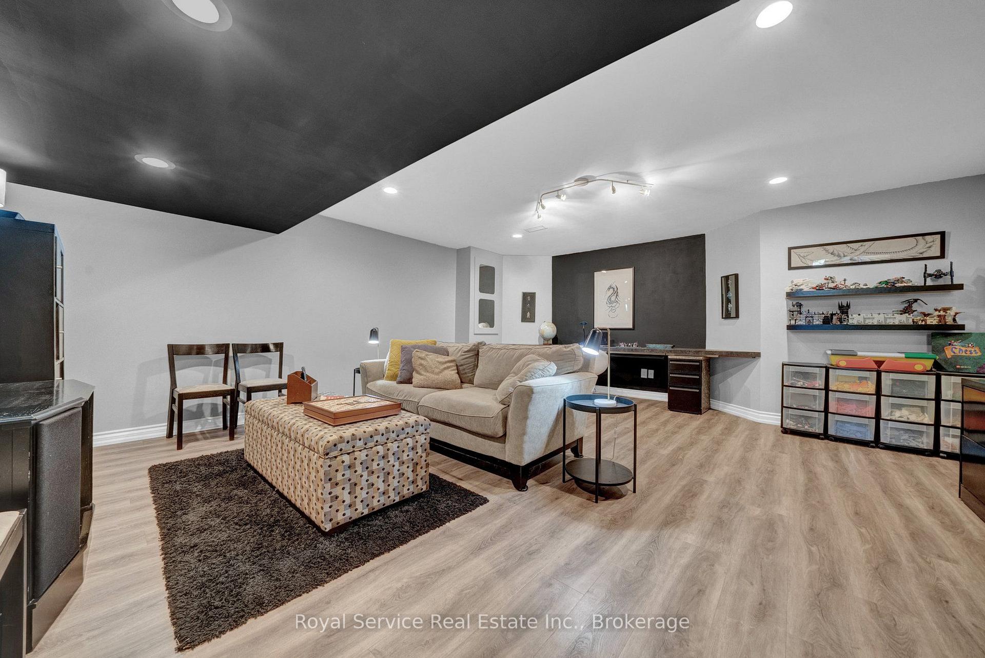 Photo 40 of 88 Simpson Avenue, Clarington, Bowmanville — HOMEH
