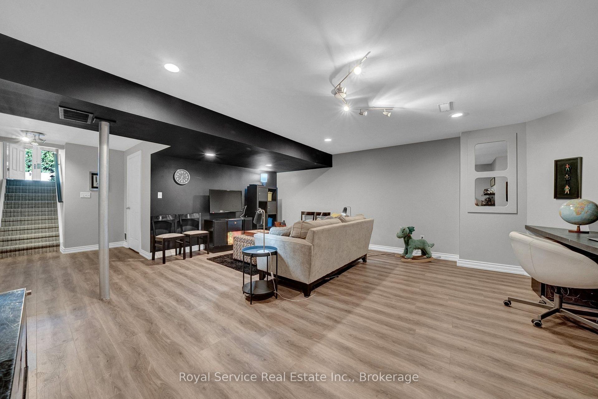 Photo 45 of 88 Simpson Avenue, Clarington, Bowmanville — HOMEH
