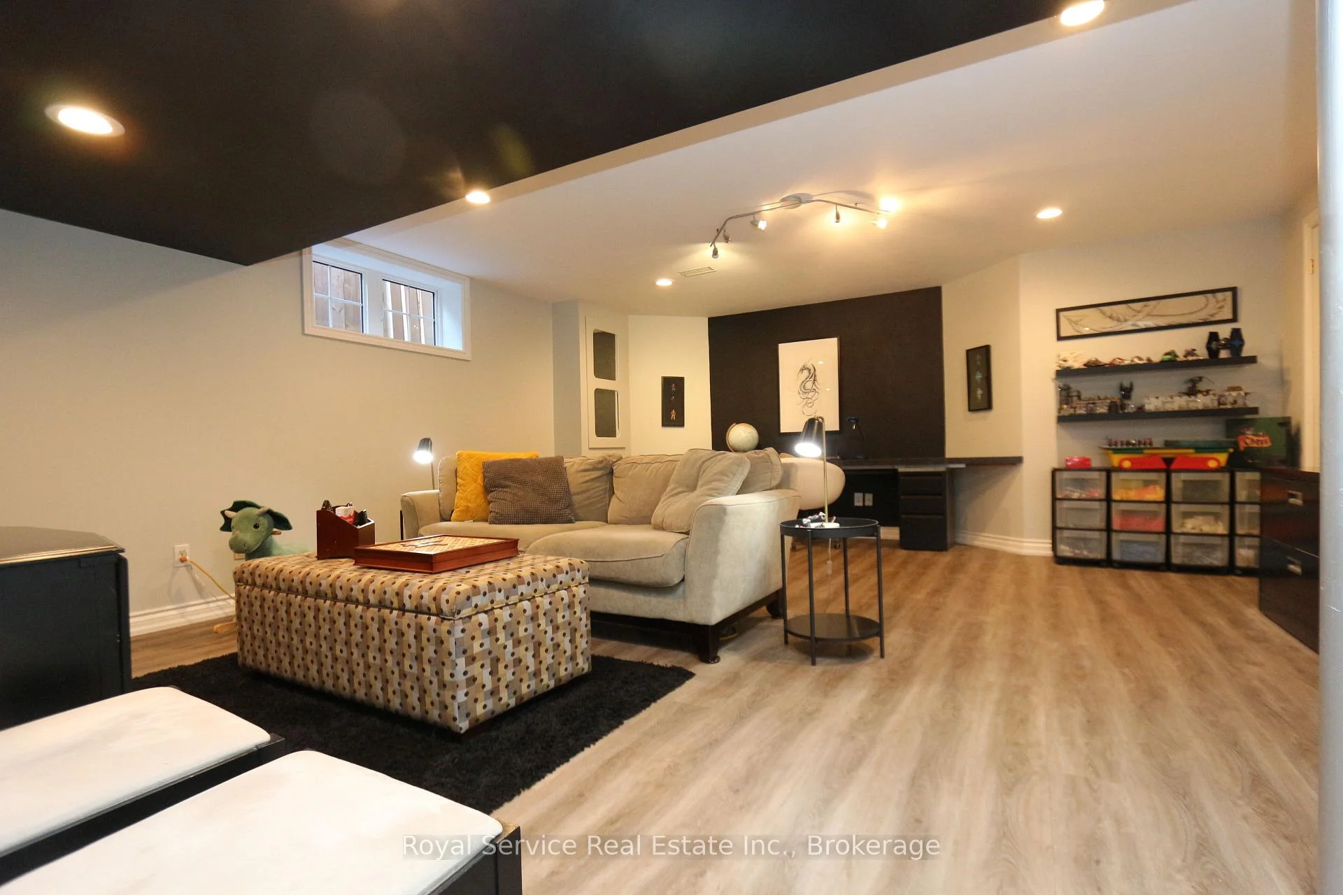 Photo 41 of 88 Simpson Avenue, Clarington, Bowmanville — HOMEH