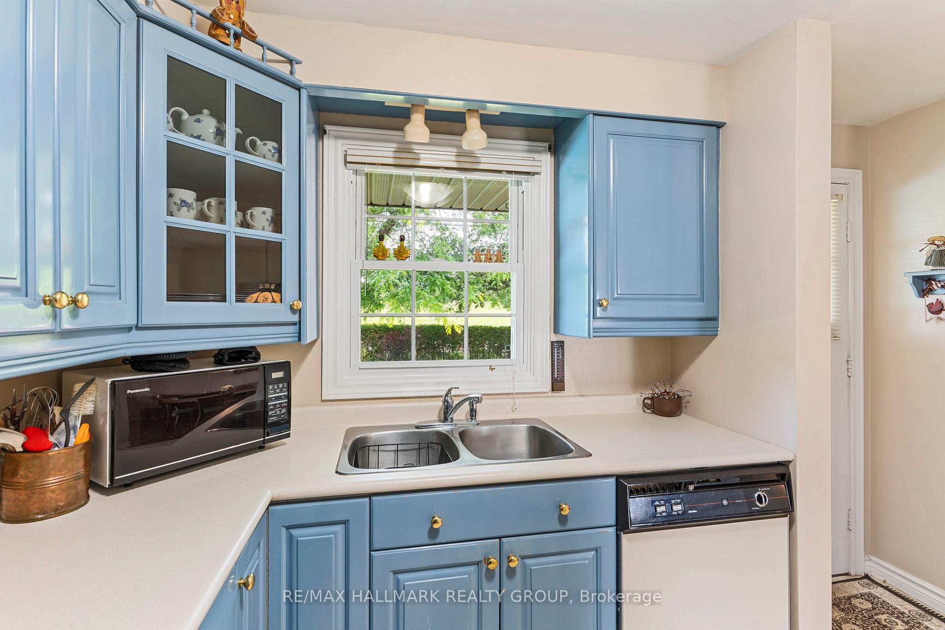 Photo 23 of 22 St Lawrence Court, Augusta, Augusta Twp — HOMEH