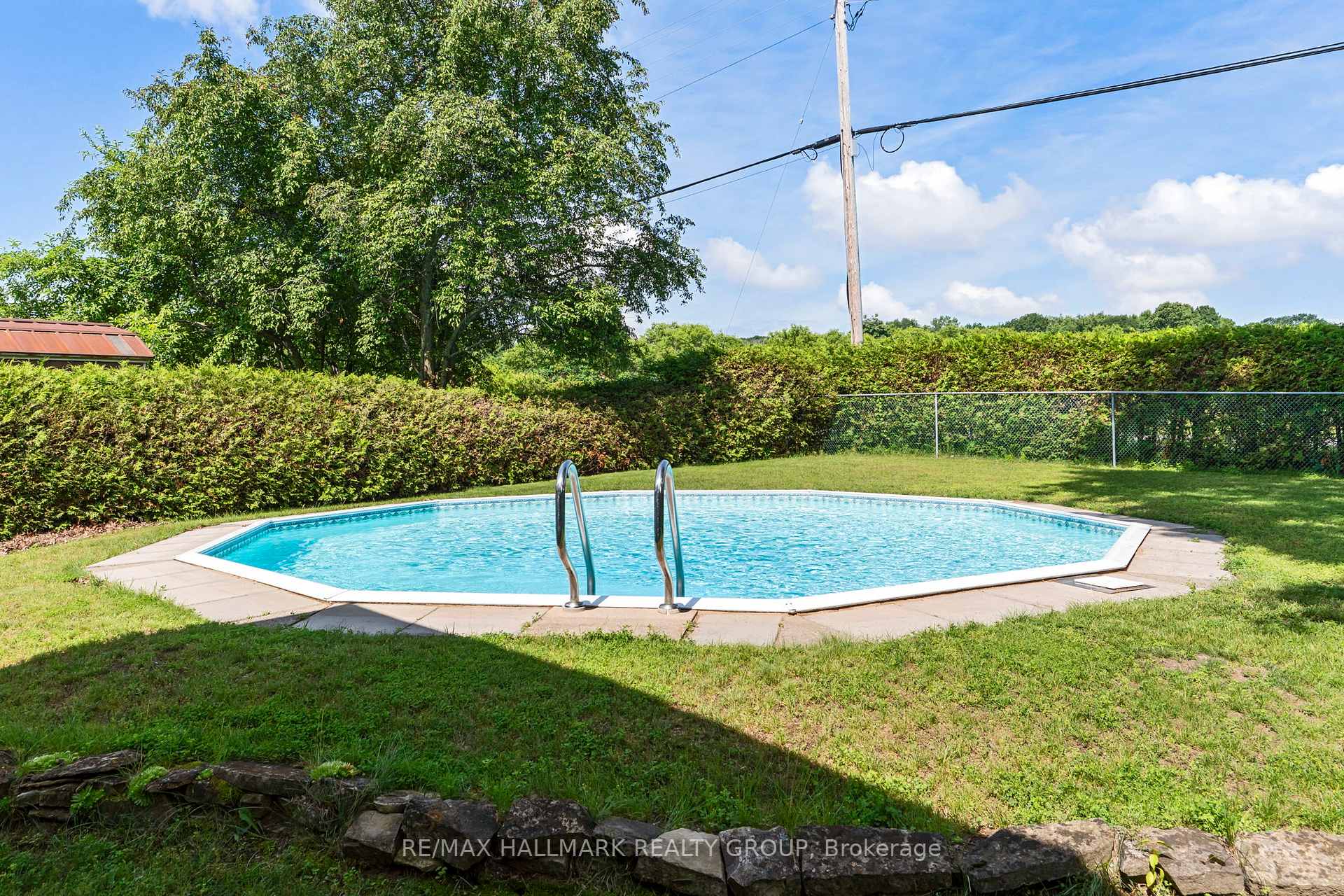 Photo 42 of 22 St Lawrence Court, Augusta, Augusta Twp — HOMEH