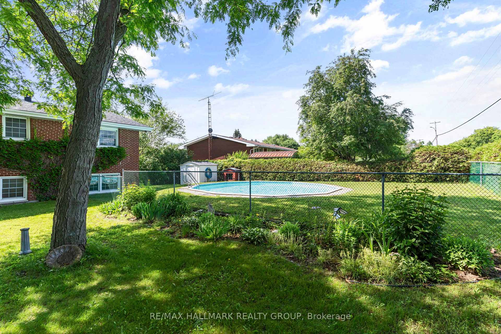 Photo 45 of 22 St Lawrence Court, Augusta, Augusta Twp — HOMEH