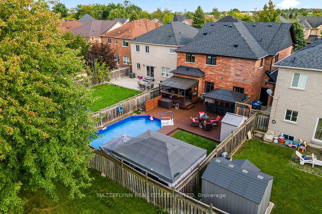 Photo 5 of 87 Bonistel Crescent, Brampton, Fletcher's Meadow — HOMEH