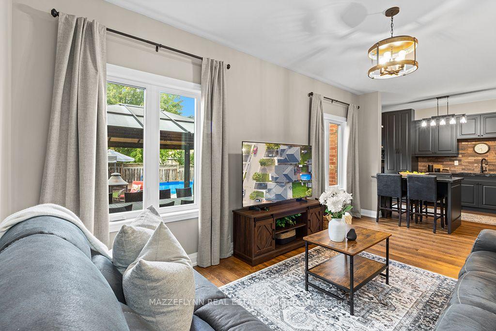 Photo 20 of 87 Bonistel Crescent, Brampton, Fletcher's Meadow — HOMEH