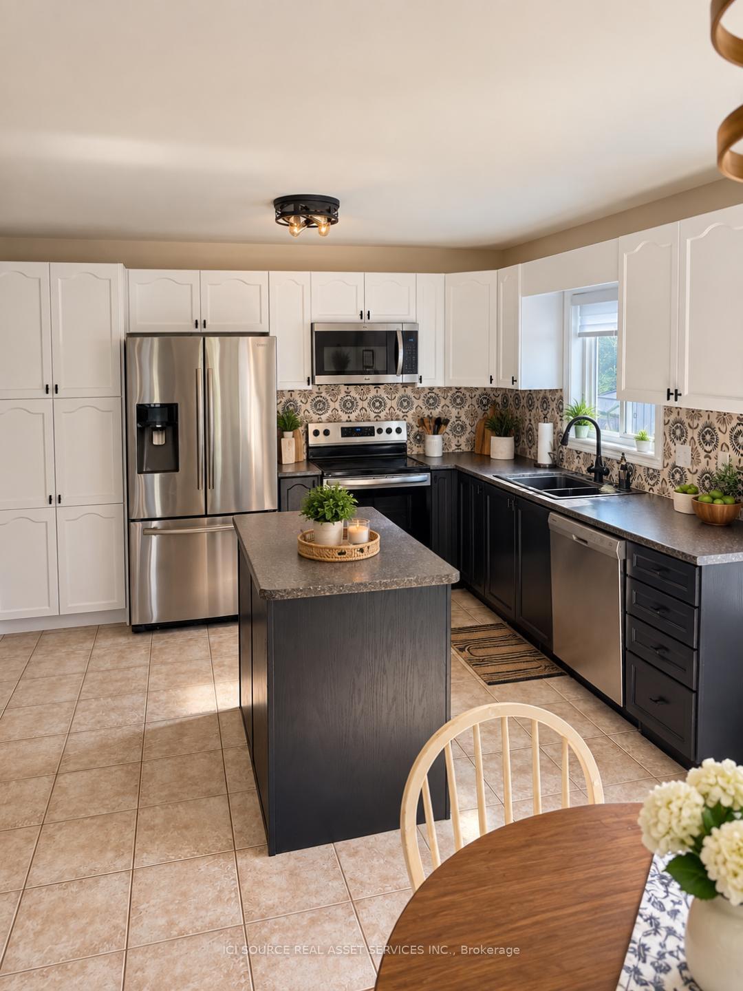 Photo 14 of 248 Spruce Street, Clearview, Stayner — HOMEH