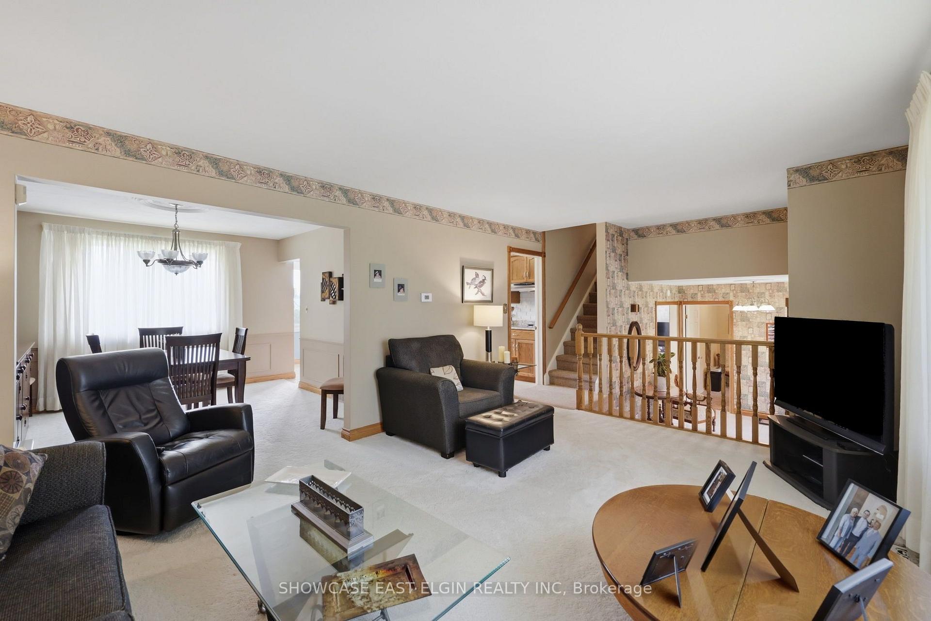 Photo 5 of 10 Moore Avenue, Aylmer — HOMEH