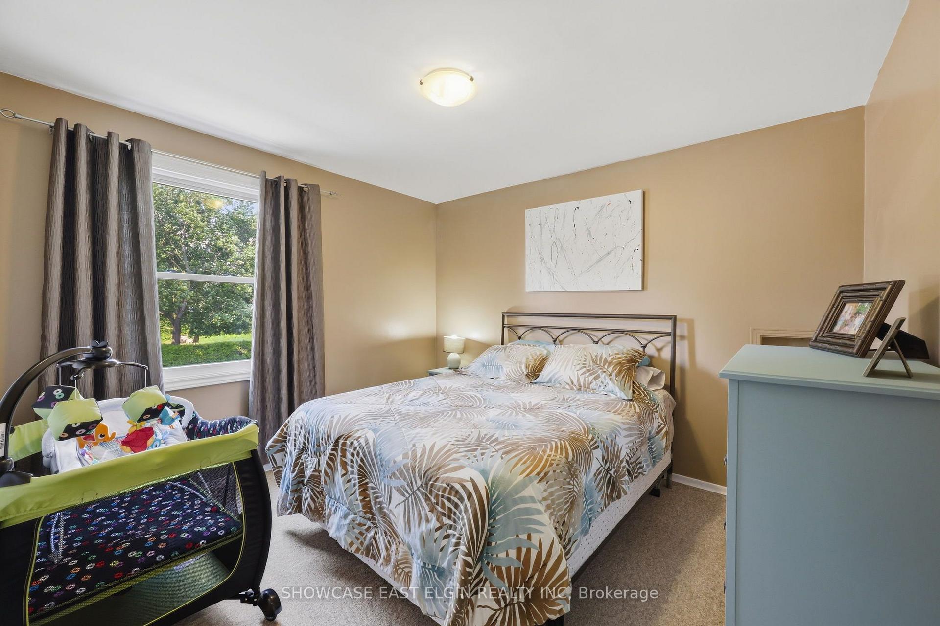 Photo 15 of 10 Moore Avenue, Aylmer — HOMEH