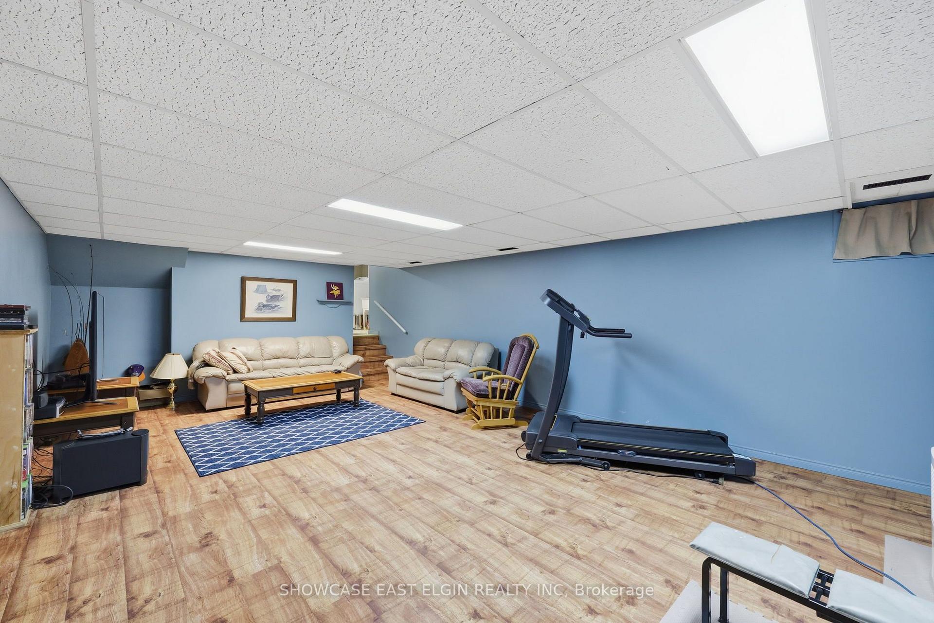 Photo 25 of 10 Moore Avenue, Aylmer — HOMEH