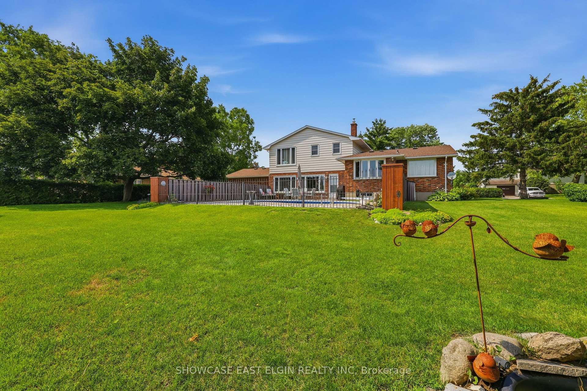 Photo 31 of 10 Moore Avenue, Aylmer — HOMEH
